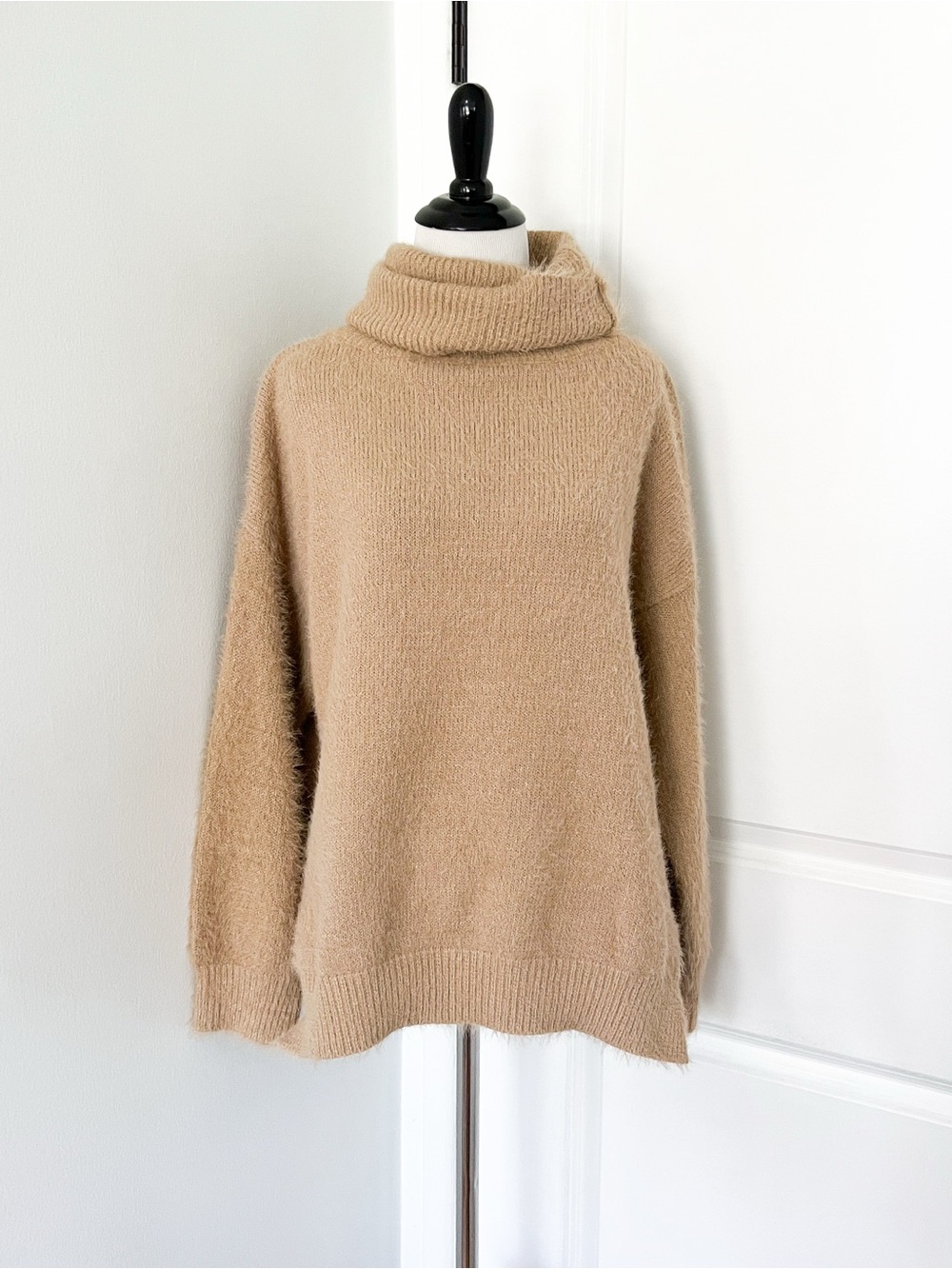 Third Form Cozy Camel Turtleneck Sweater - Medium